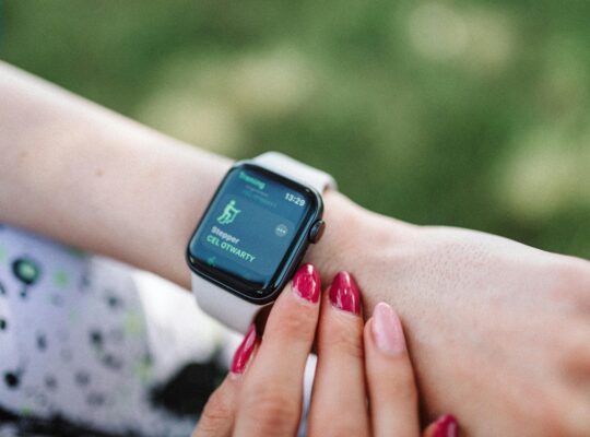 ⌚ Buying and Selling Smartwatches for Profit