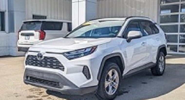 Selling My 2023 Toyota Rav 4 XLE AWD